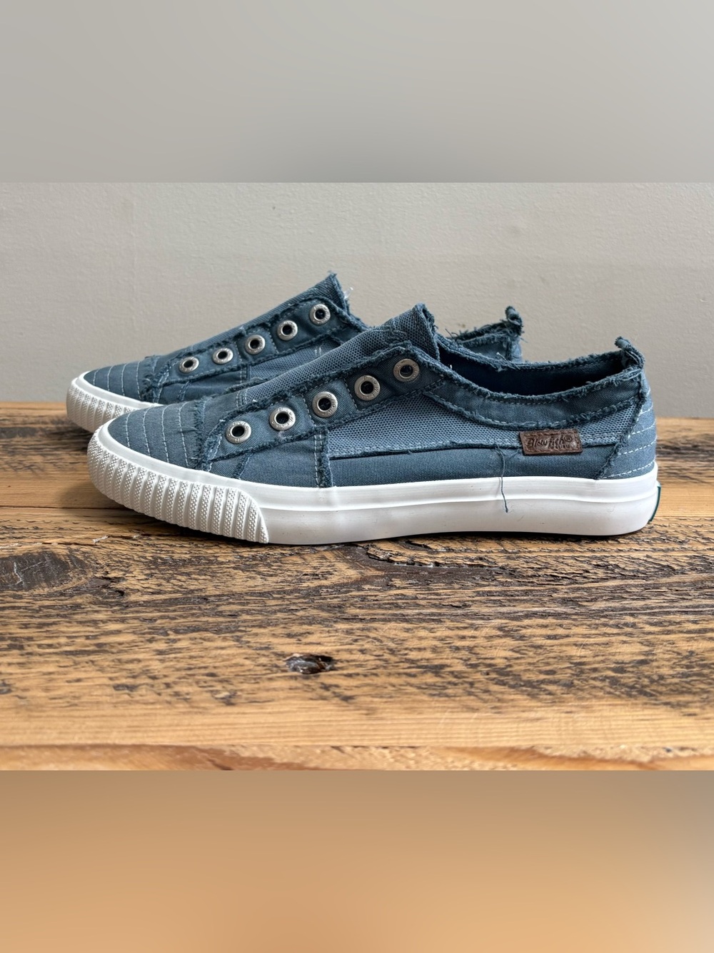 Blowfish Malibu Women's Marley Canvas Slip-On Sneakers Slate Blue – Size 9
